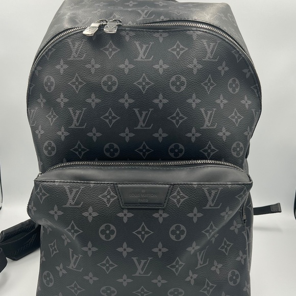 LV Discovery Backpack MM Preloved - Picture 1 of 15